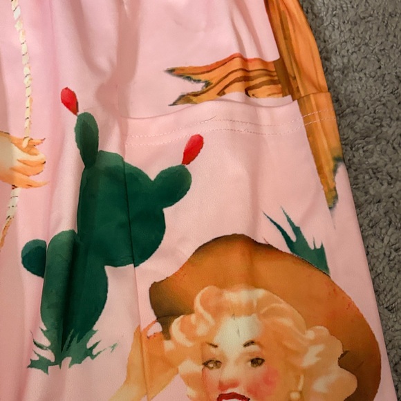 Source Unknown Pink Western Print Wide Leg Pants - Picture 5 of 6